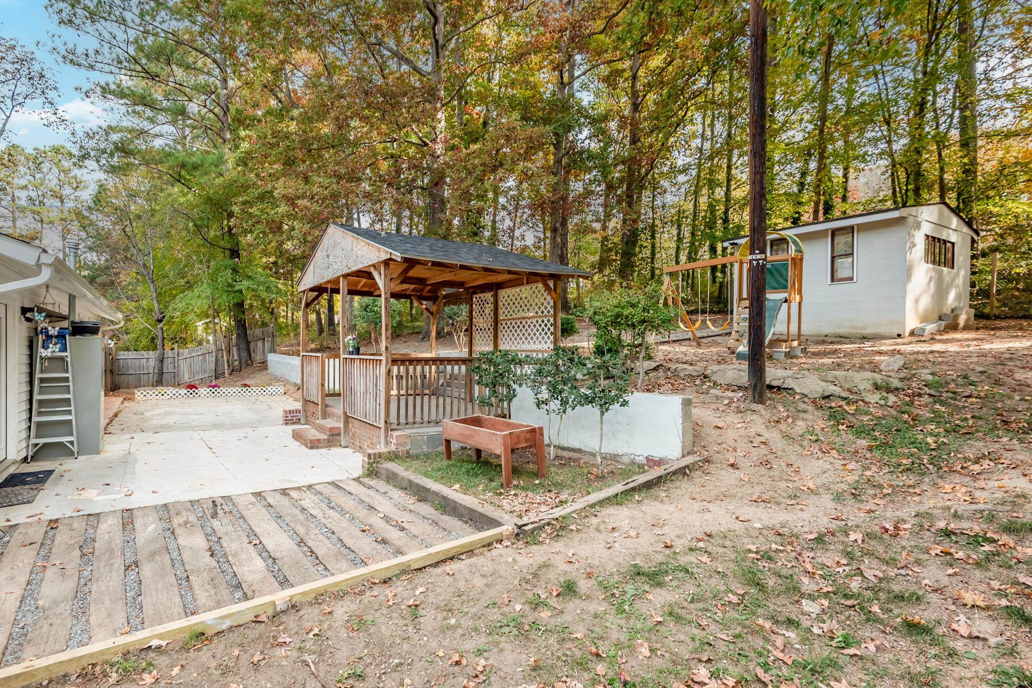 2105 Crawford Road Raleigh, NC 27610 - Photo 24 of 28
