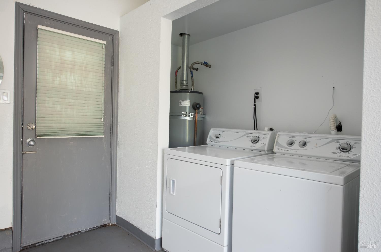 212 Shortt Road Santa Rosa, CA 95405 - Photo 26 of 31 Gallery Image 26