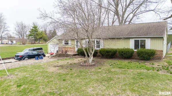 $120,000 | 404 South Kellogg Street, Yates City, IL 61572