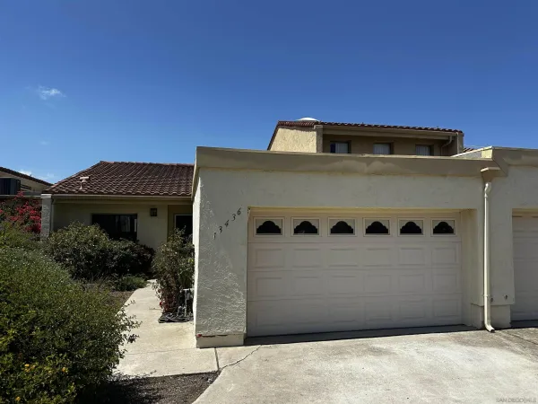$3,300 | 13436 The Square, Poway, CA 92064