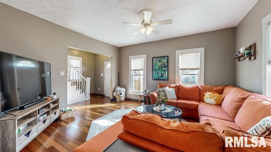 1707 28th Avenue Moline, IL 61265 - Photo 3 of 23 Gallery Image 3