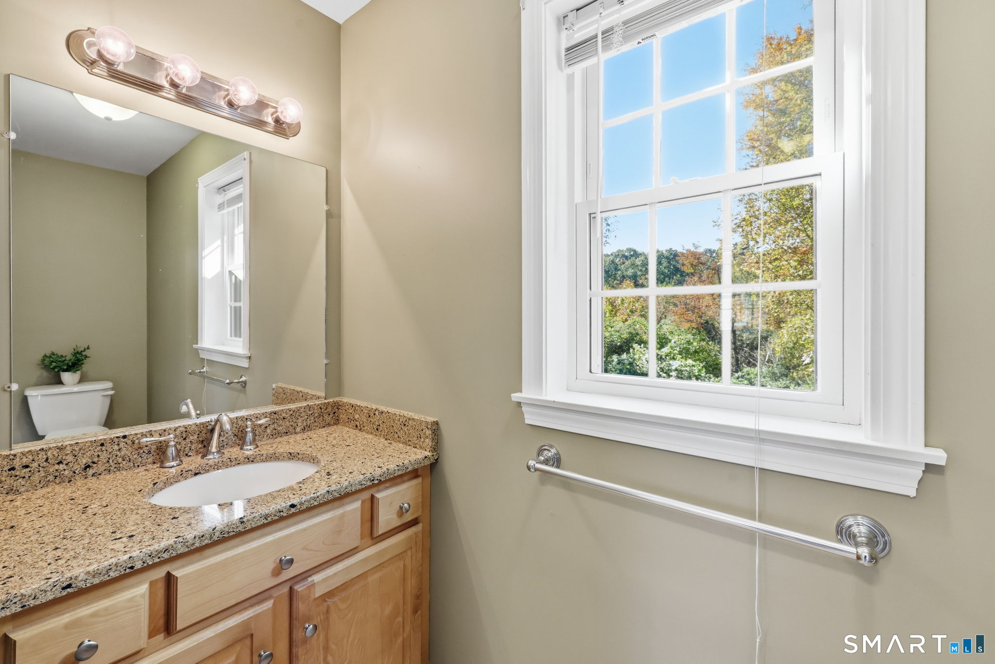 40 Valmore Road Bristol, CT 06010 - Photo 6 of 31 Half bath