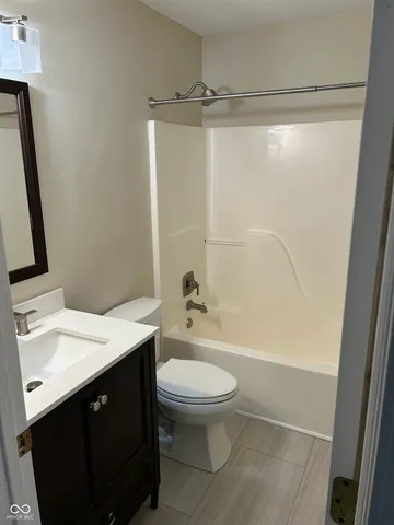 $285,000 | 3445 West 53rd Street, Indianapolis, IN 46228