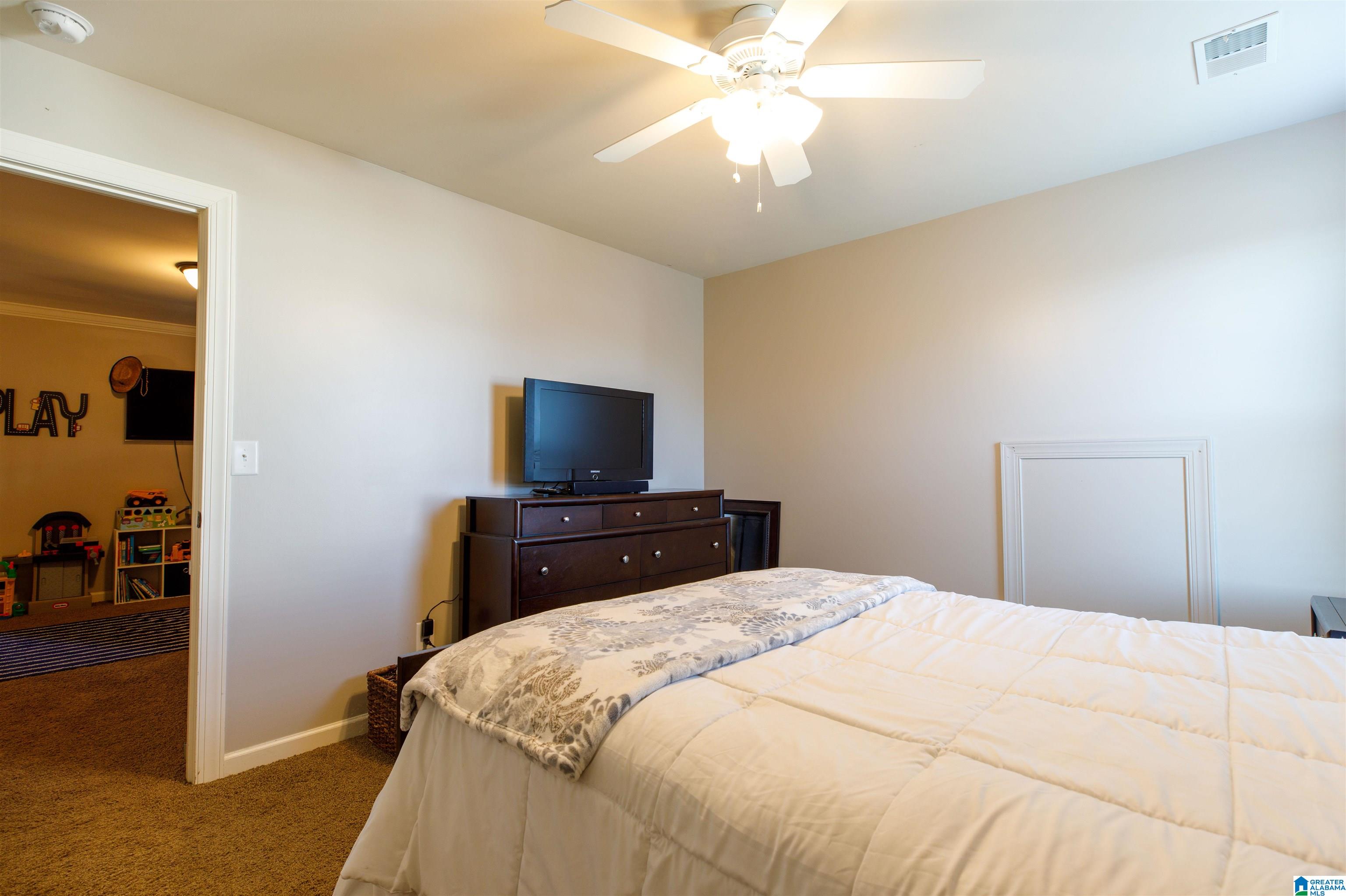 1076 Riviera Drive Calera, AL 35040 - Photo 32 of 48