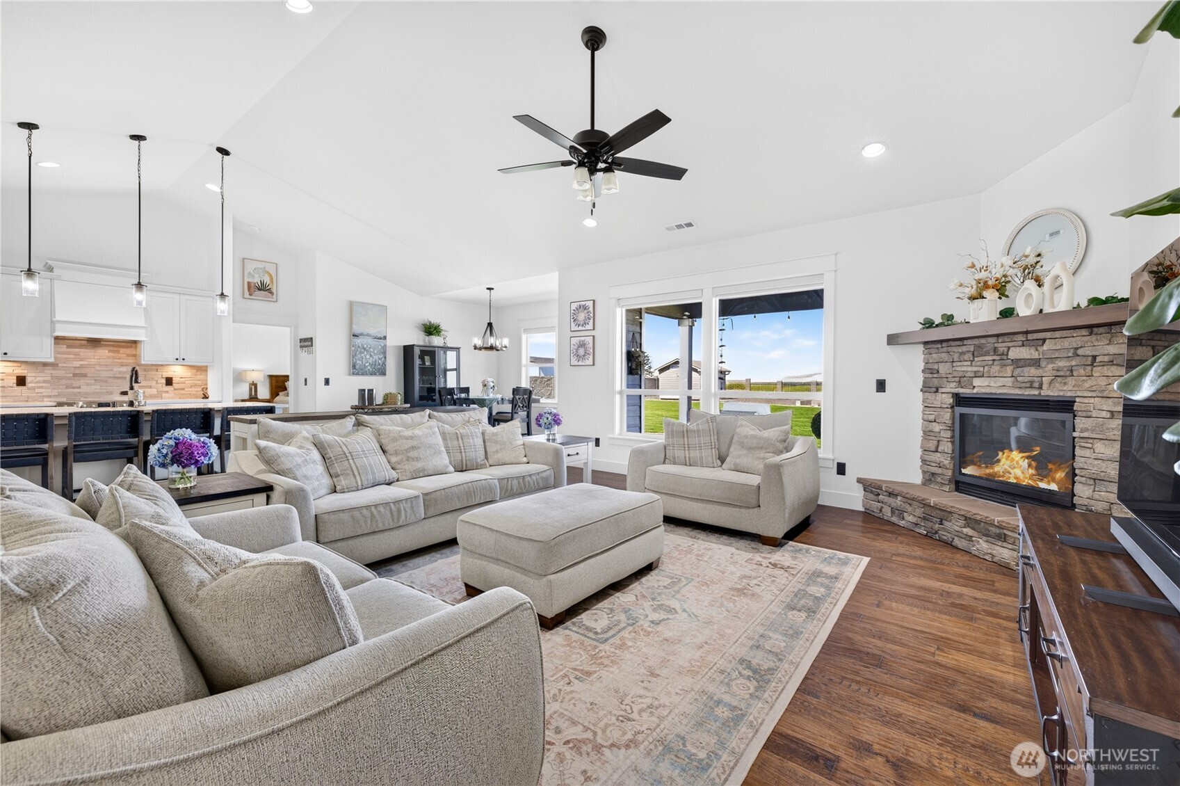 84906 Wallowa Road Kennewick, WA 99338 - Photo 6 of 40 Gallery Image 6