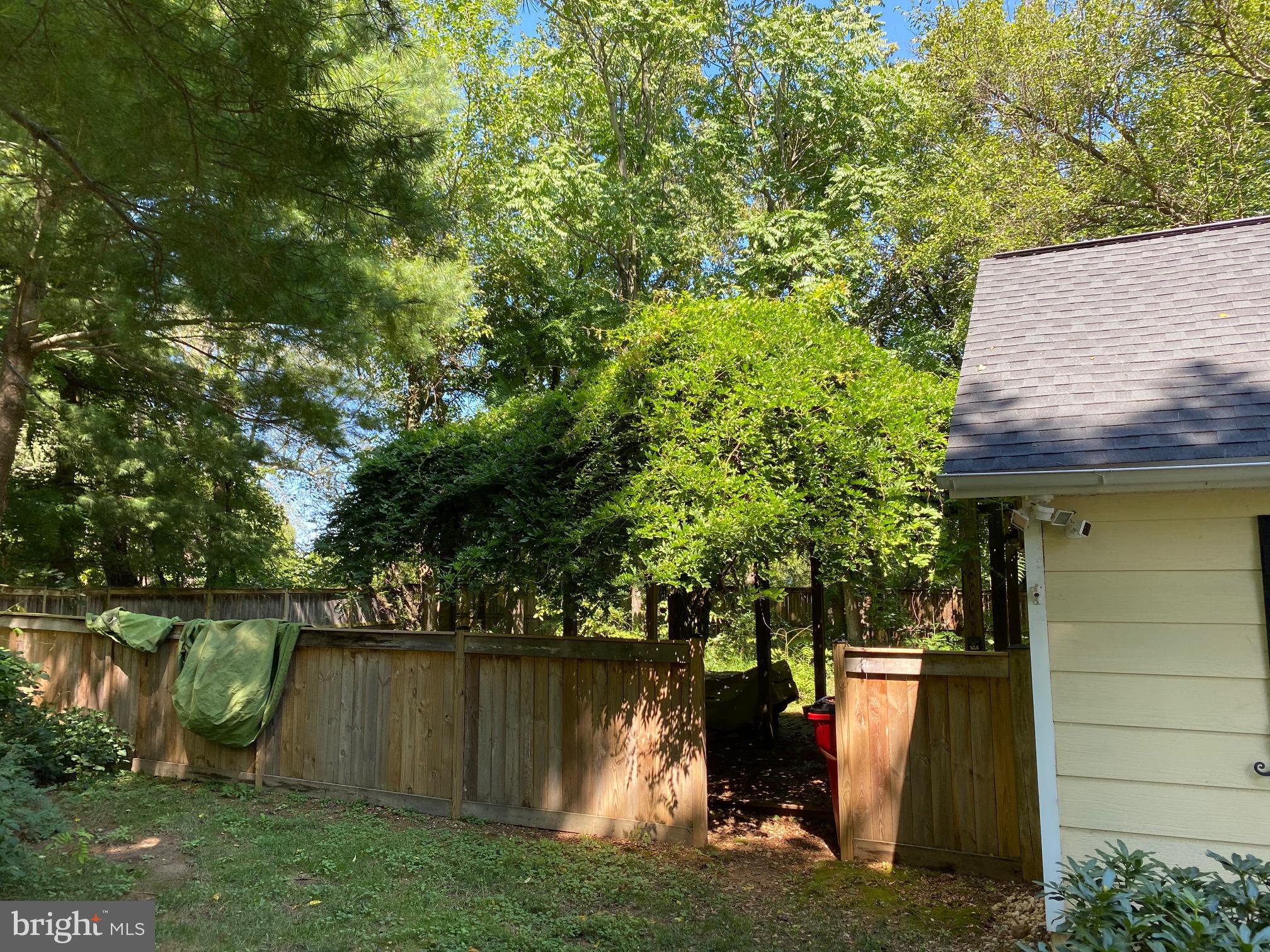 6793 Scrabble Road Shepherdstown, WV 25443 - Photo 6 of 9 Gallery Image 6