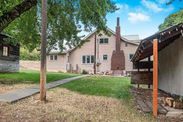 $450,000 | 792 A 395th Highway, Kettle Falls, WA 99141