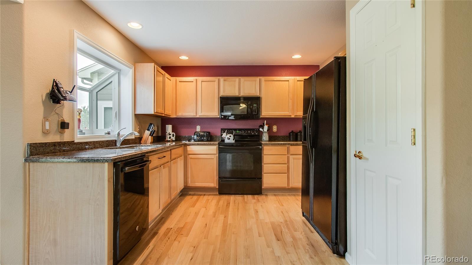 3180 Thistlebrook Circle Highlands Ranch, CO 80126 - Photo 3 of 30