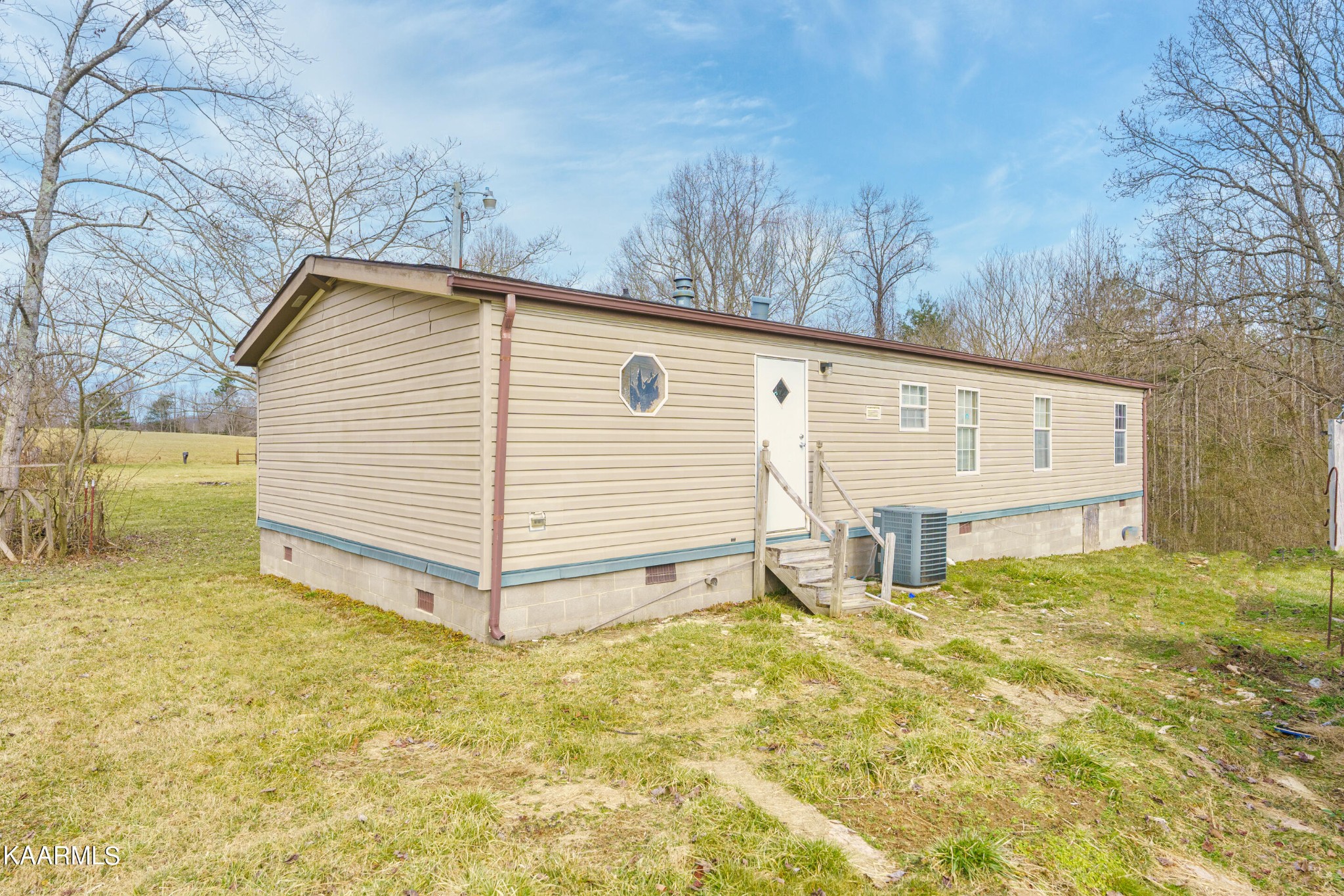 3277 Phillips Flats Road Oneida, TN 37841 - Photo 14 of 20 Gallery Image 14