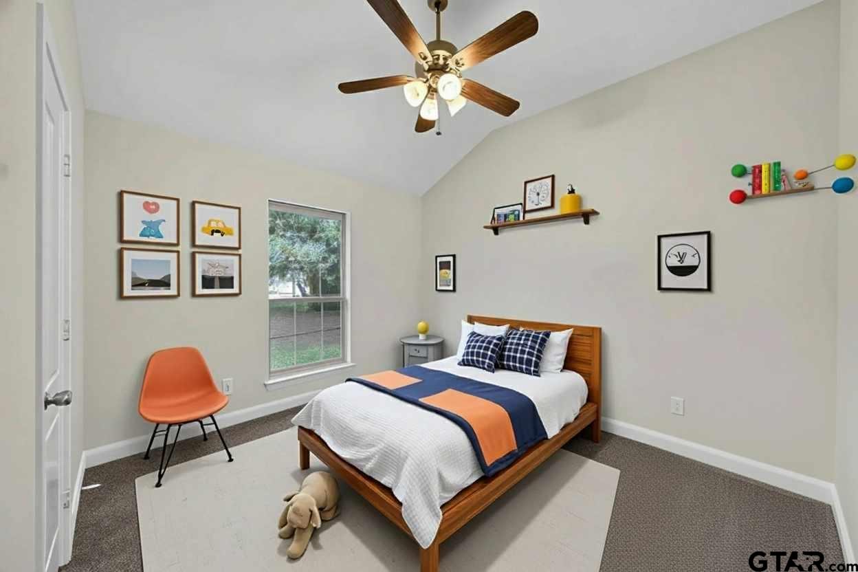 21112 Altuda Lane Flint, TX 75762 - Photo 29 of 48 a bedroom with furniture and a bed
