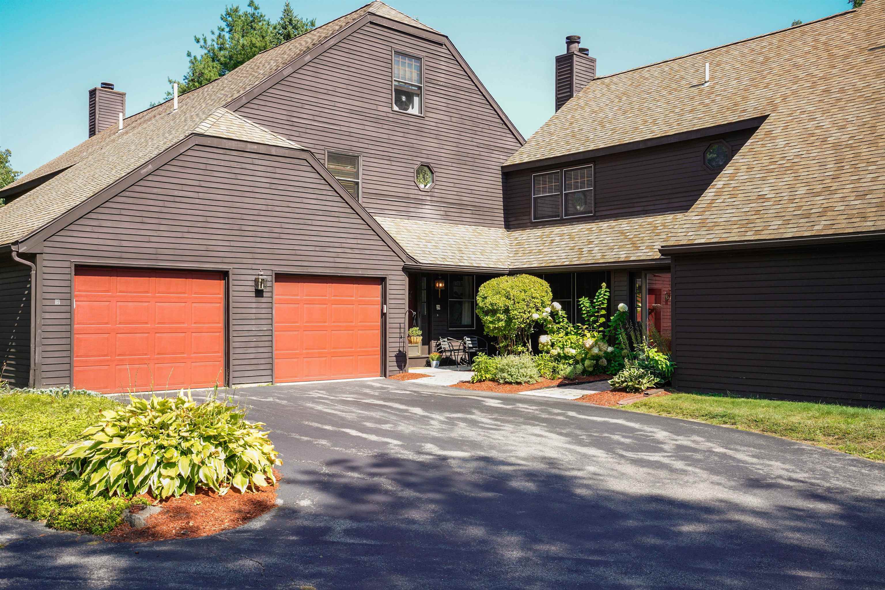 20 Stacey Circle Windham, NH 03087 - Photo 1 of 40