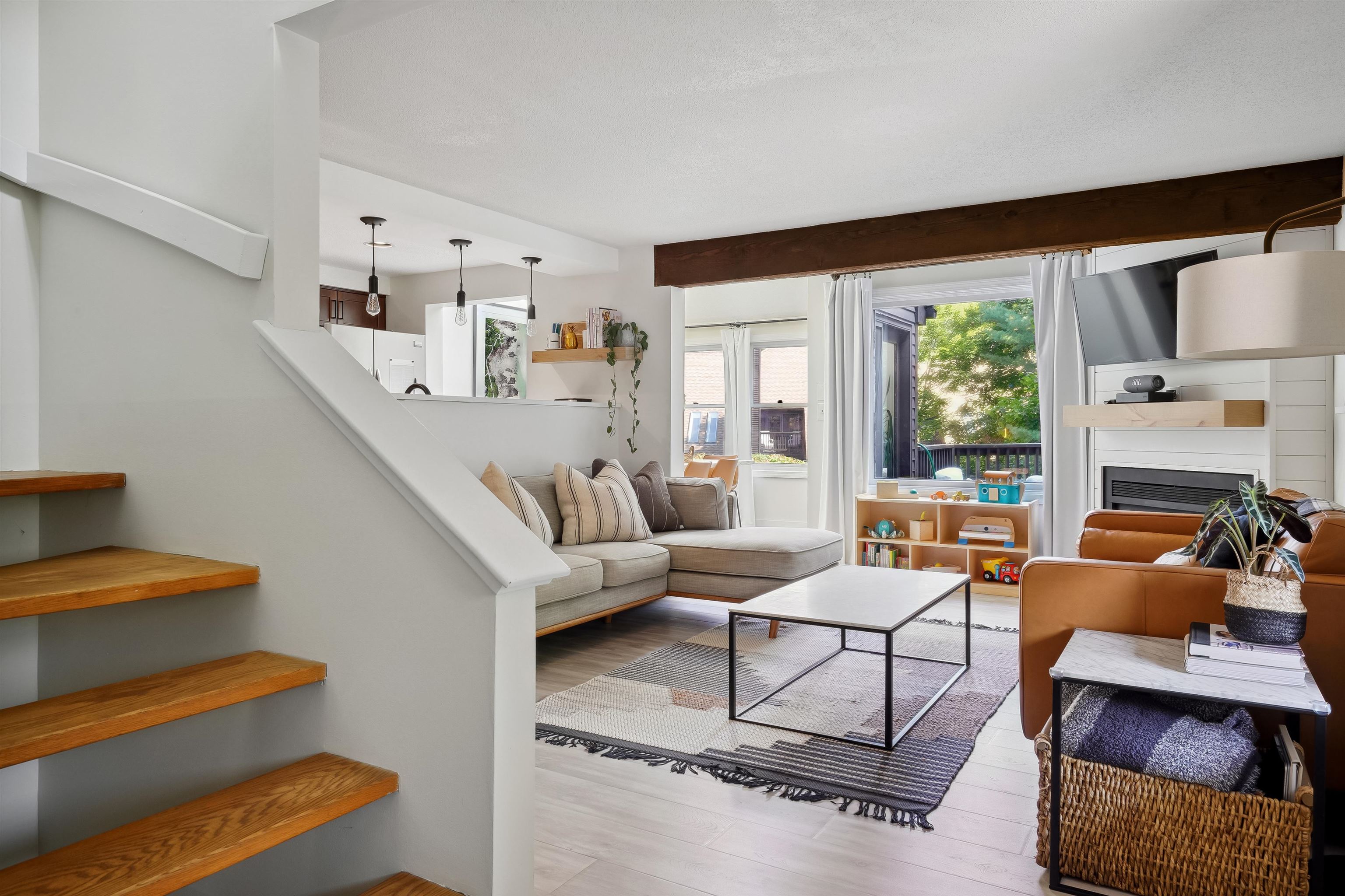 20 Stacey Circle Windham, NH 03087 - Photo 24 of 40