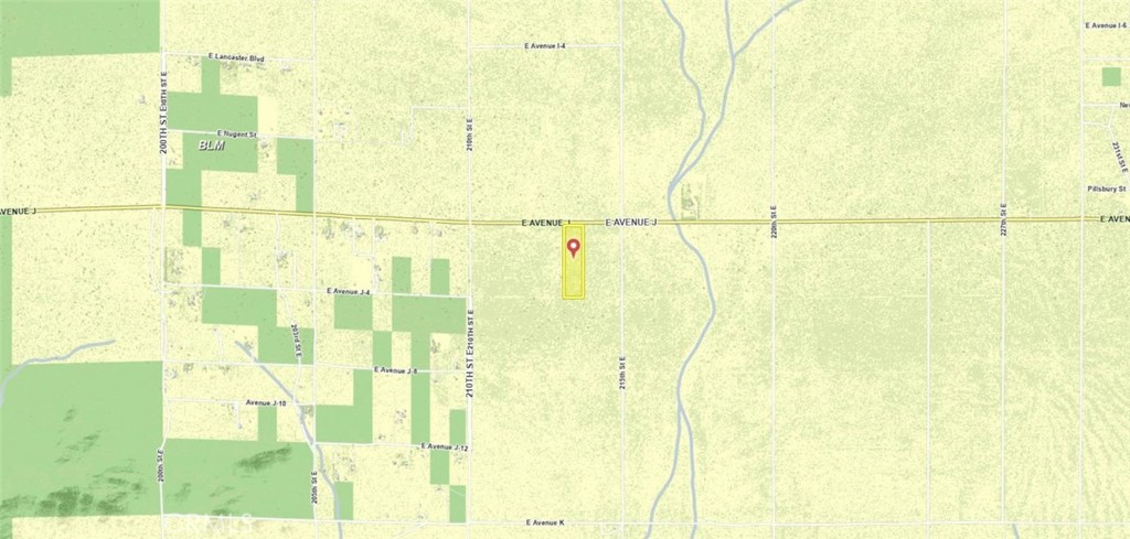 39 East 213th Street East Lancaster, CA 93535 - Photo 11 of 19 a bathroom with a shower