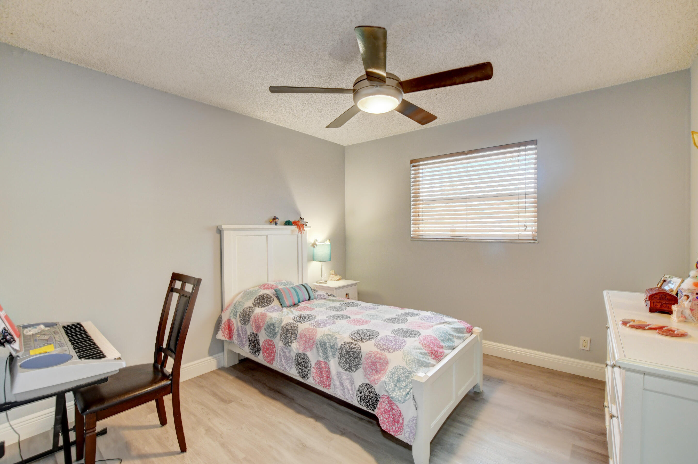 10092 Windtree Lane Boca Raton, FL 33428 - Photo 16 of 47 19_ebf_3668and4more