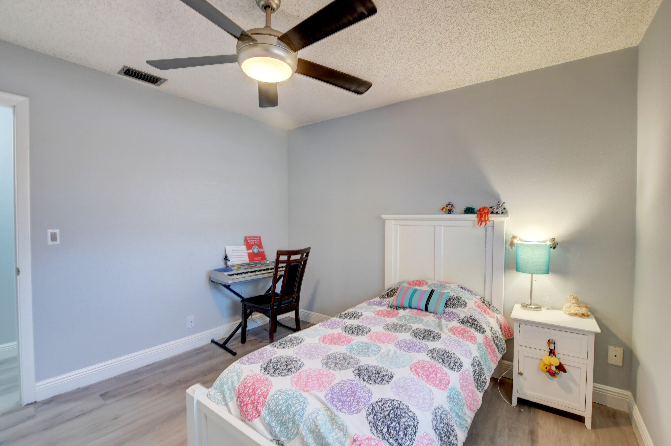10092 Windtree Lane Boca Raton, FL 33428 - Photo 17 of 47 20_ebf_3673and4more