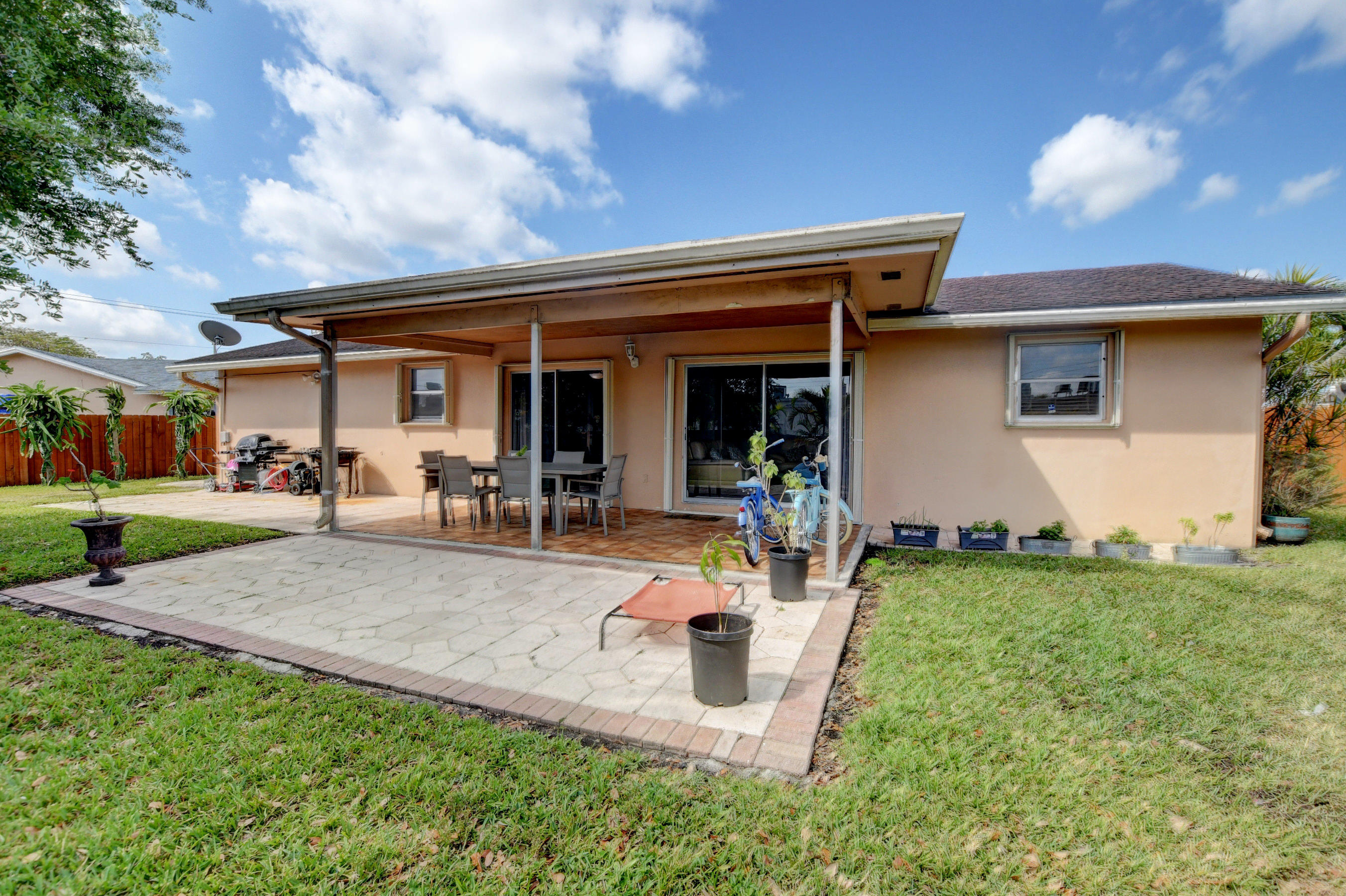 10092 Windtree Lane Boca Raton, FL 33428 - Photo 29 of 47 32_ebf_3733and4more