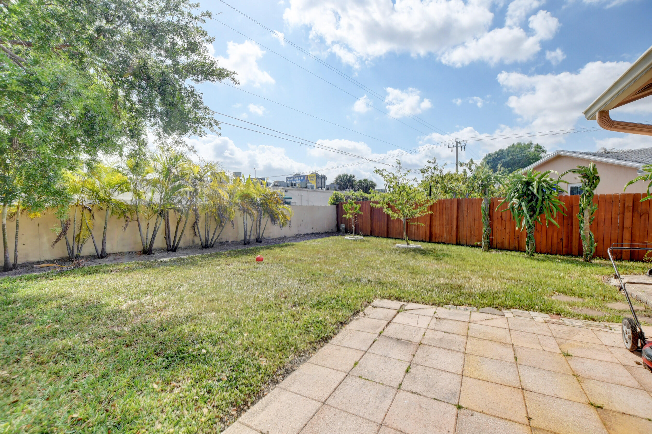 10092 Windtree Lane Boca Raton, FL 33428 - Photo 32 of 47 35_ebf_3748and4more