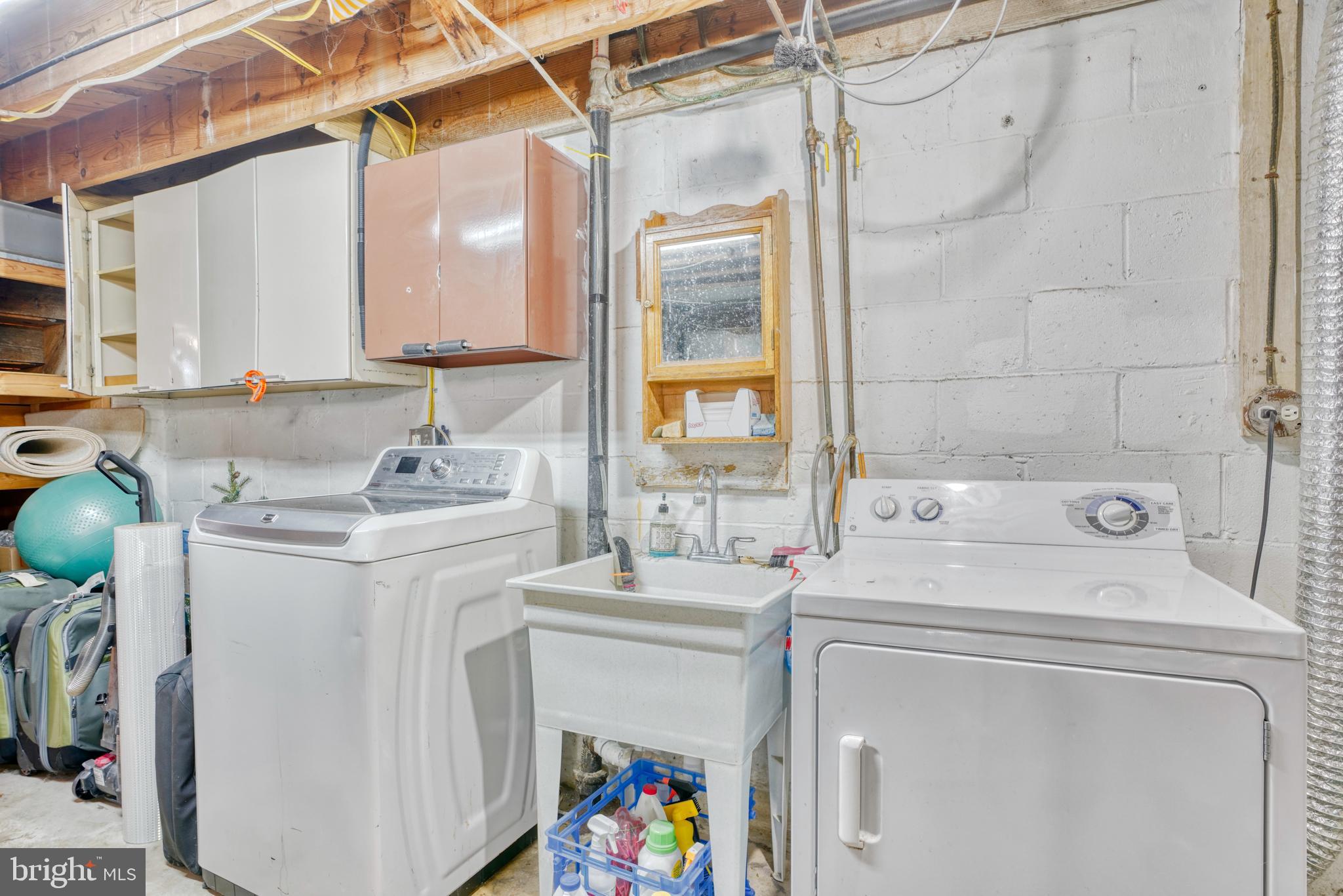 8349 Edgedale Road Baltimore, MD 21234 - Photo 21 of 32