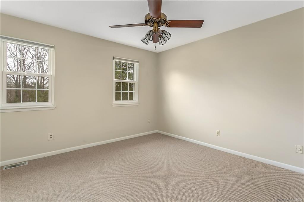 6015 Heath Valley Road Charlotte, NC 28210 - Photo 11 of 13 Gallery Image 11