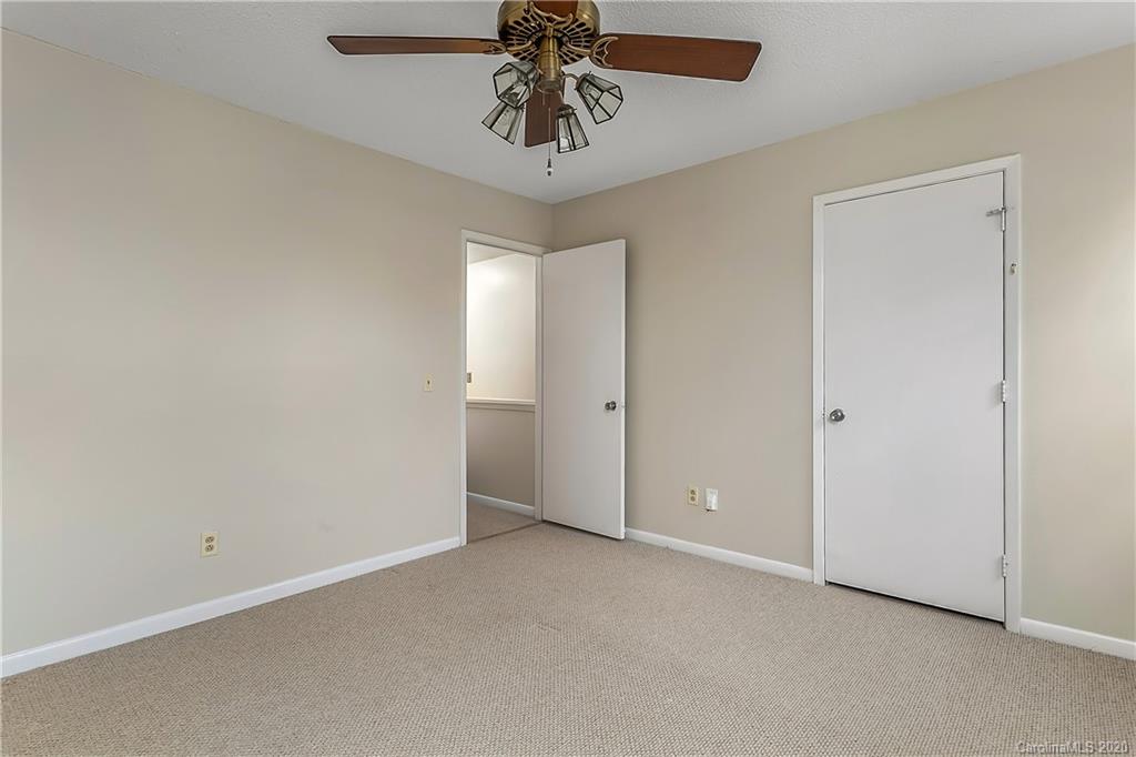 6015 Heath Valley Road Charlotte, NC 28210 - Photo 12 of 13 Gallery Image 12