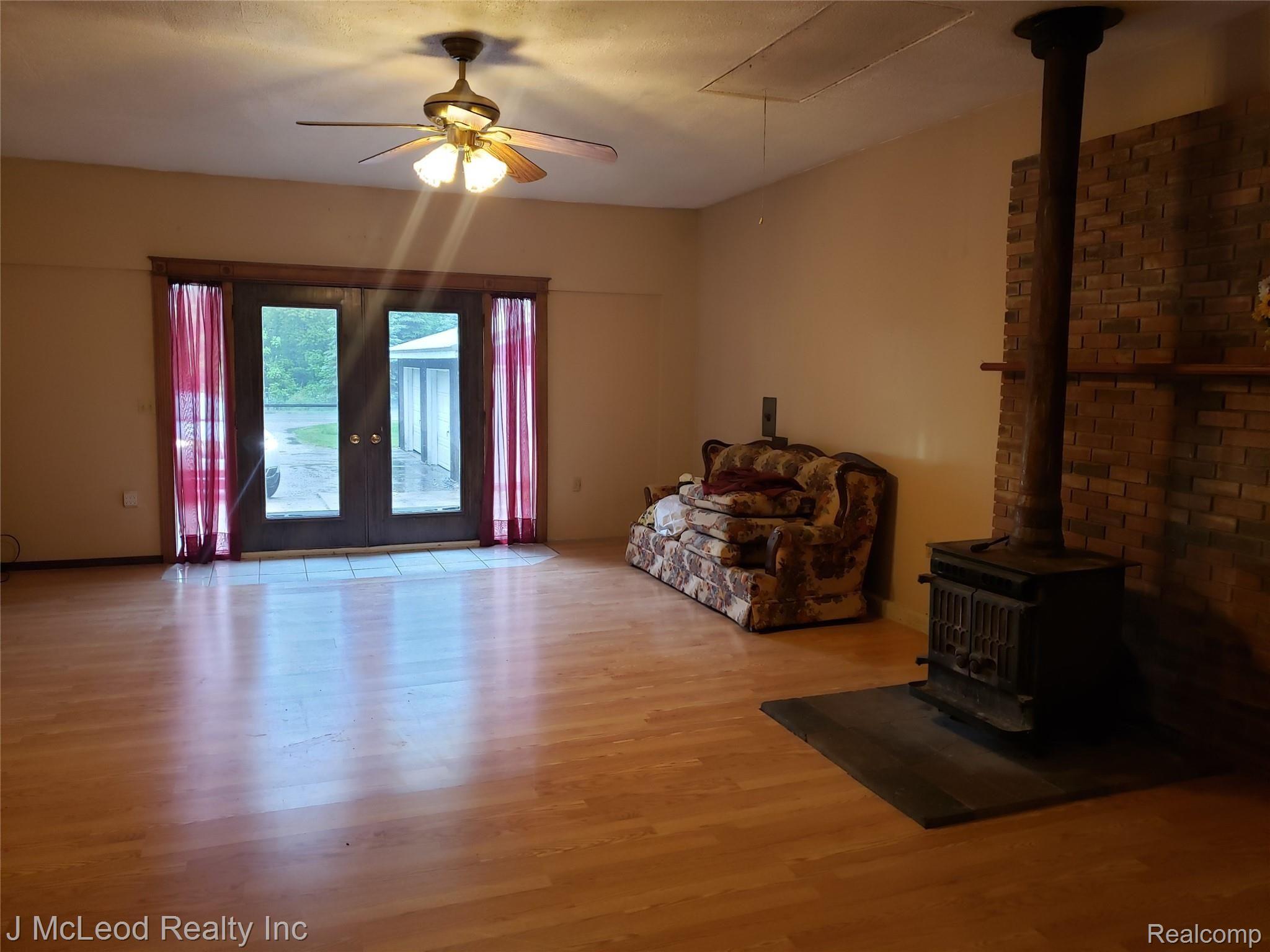 8215 Bray Road Vassar, MI 48768 - Photo 25 of 32 20190620_110457.jpg