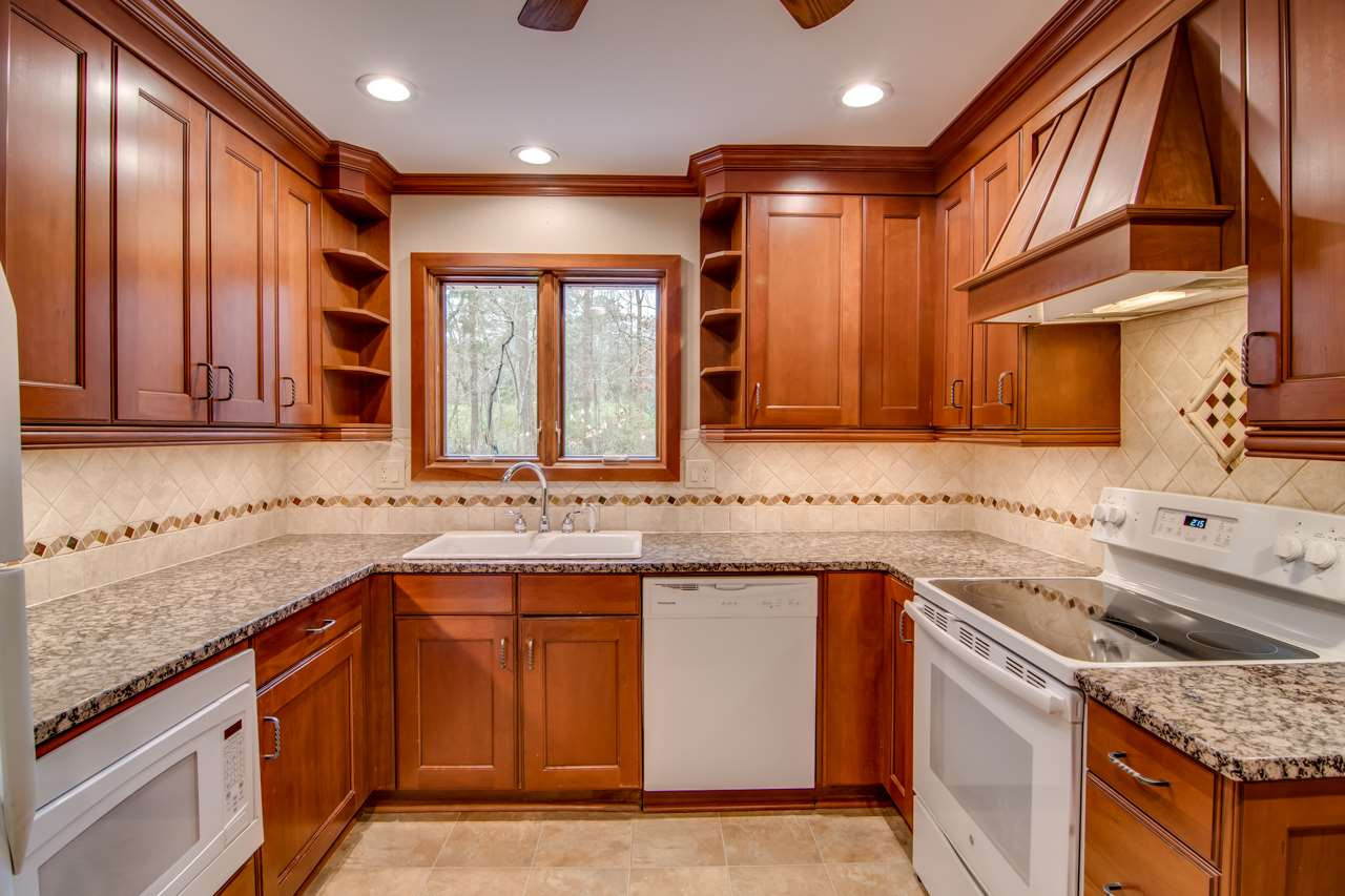 4314 Malvern Road Durham, NC 27707 - Photo 9 of 30 Kitchen