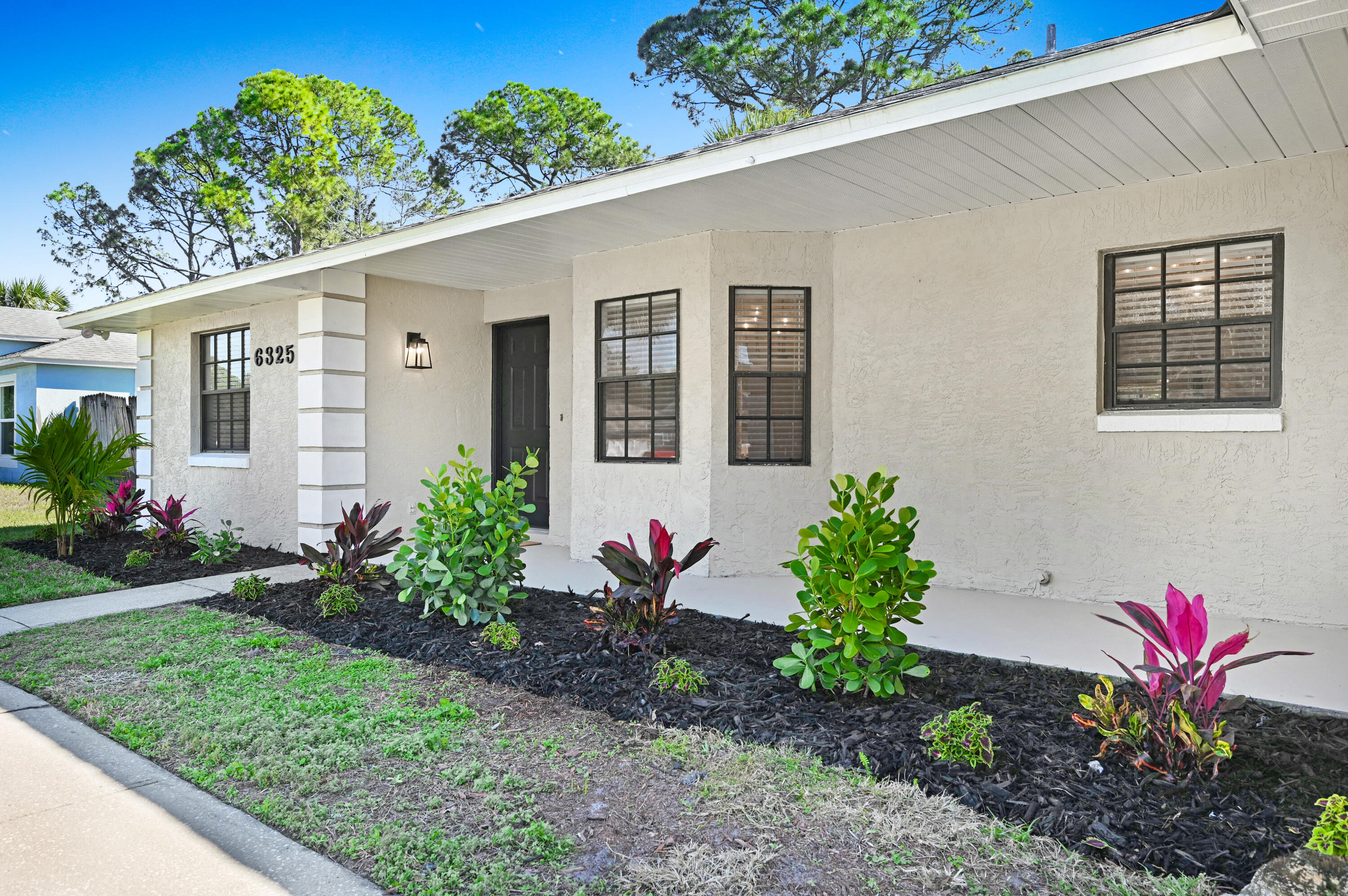 6325 Hudson Road Cocoa, FL 32927 - Photo 2 of 37 6325 Hudson Rd,