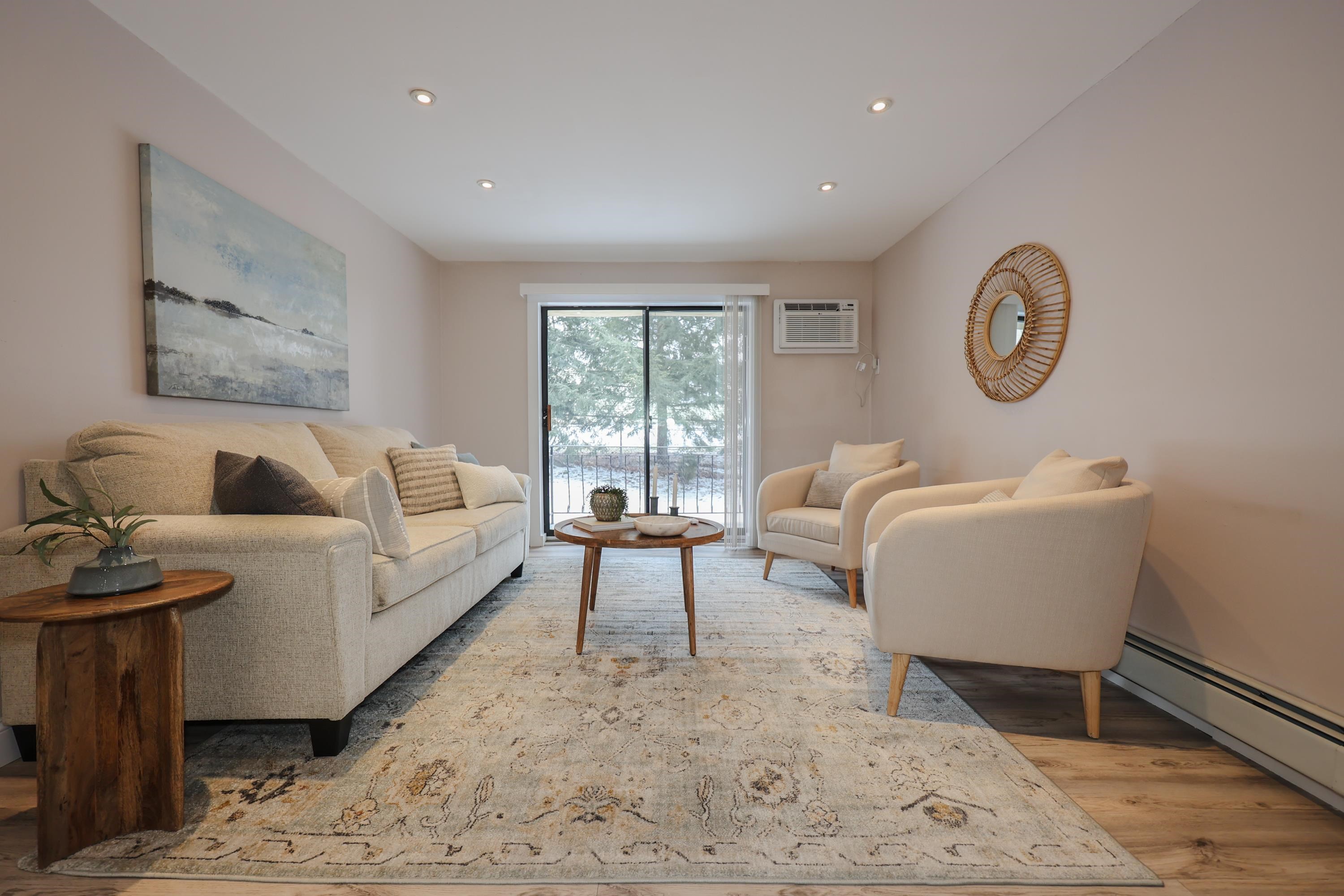 134 Mammoth Road, Unit 7 Hooksett, NH 03106 - Photo 2 of 22