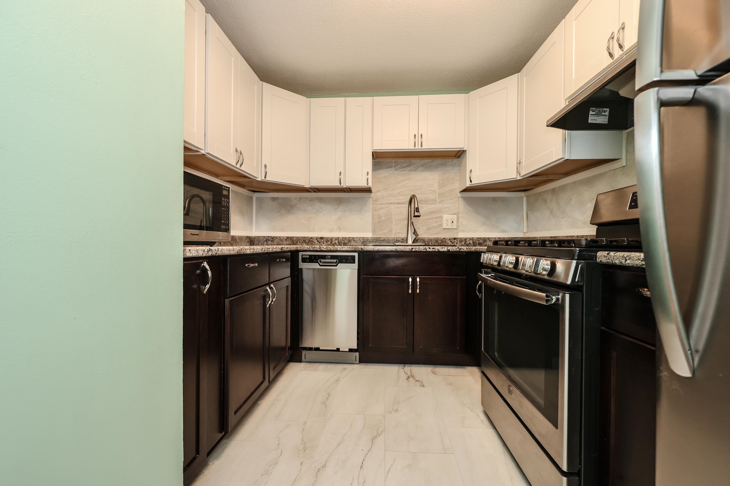 134 Mammoth Road, Unit 7 Hooksett, NH 03106 - Photo 21 of 22