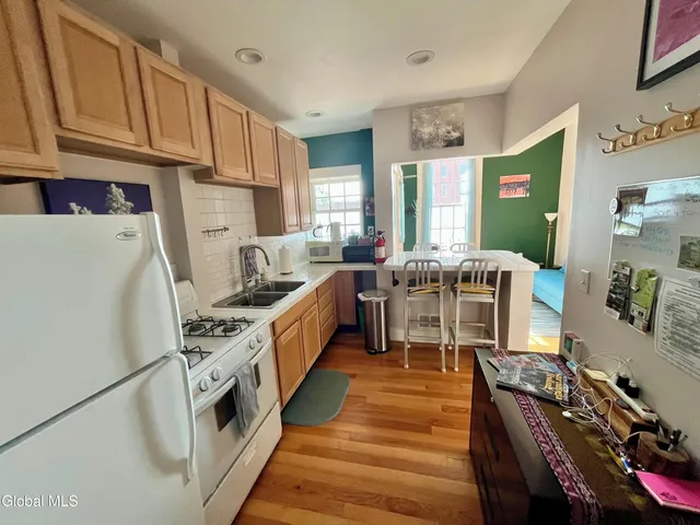 $2,200 | 51 Church Street, Unit A, Saratoga Springs, NY 12866