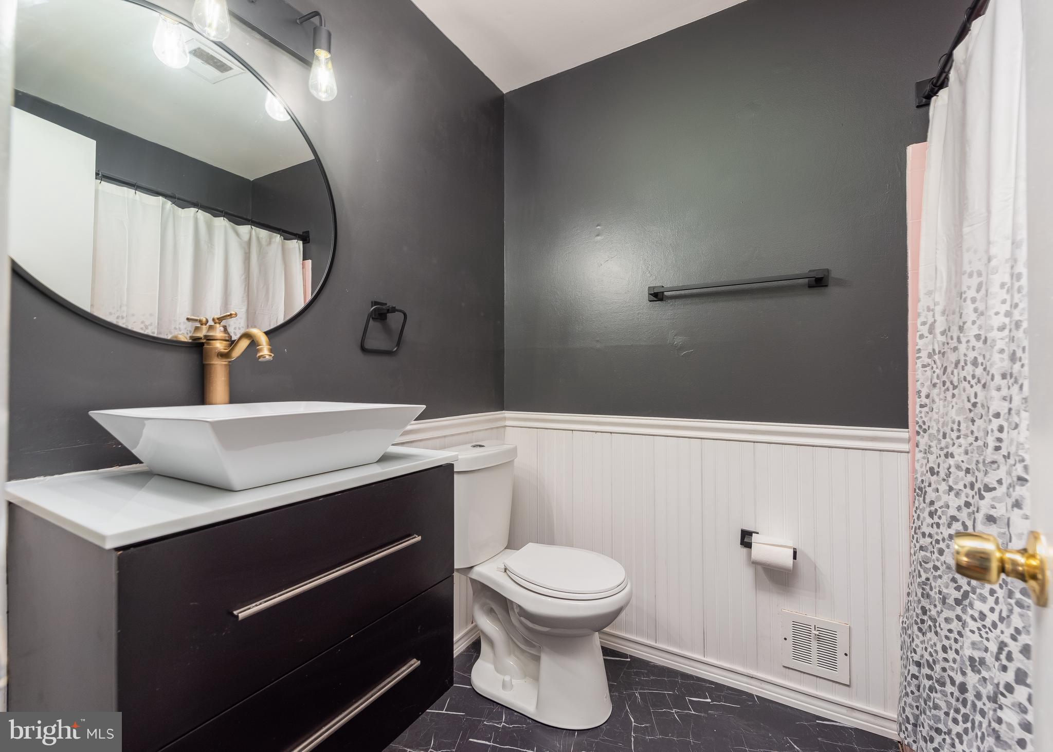 2006 Pelden Road Hyattsville, MD 20783 - Photo 10 of 22 Hall full-bath with new fixtures