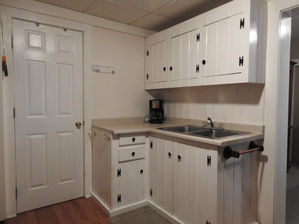 27 Terrill Street Rutland, VT 05701 - Photo 3 of 12