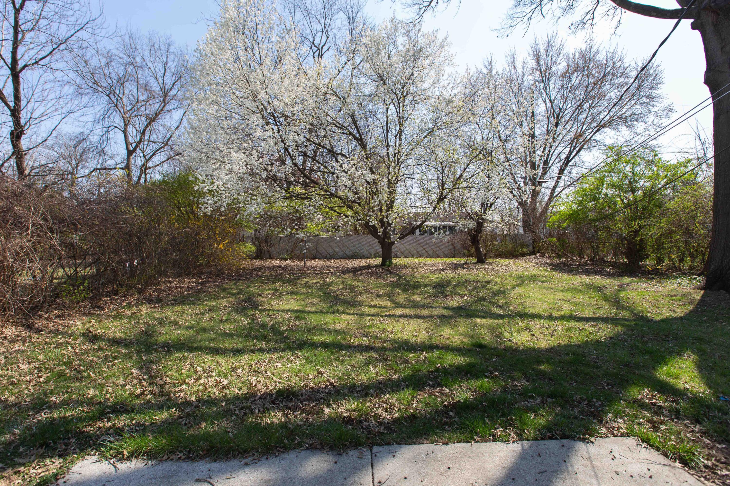 1872 Stetson Road Columbus, OH 43232 - Photo 27 of 30 Back of Home