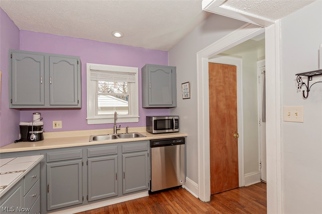 3361 Cedarbrook Road Cleveland, OH 44118 - Photo 24 of 32