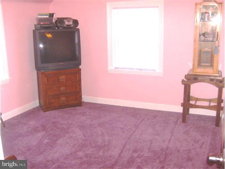 638 West Springfield Road Springfield, PA 19064 - Photo 19 of 25 Bedroom 2