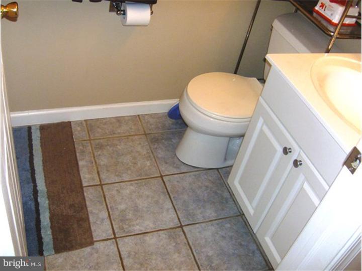 638 West Springfield Road Springfield, PA 19064 - Photo 21 of 25 Bathroom