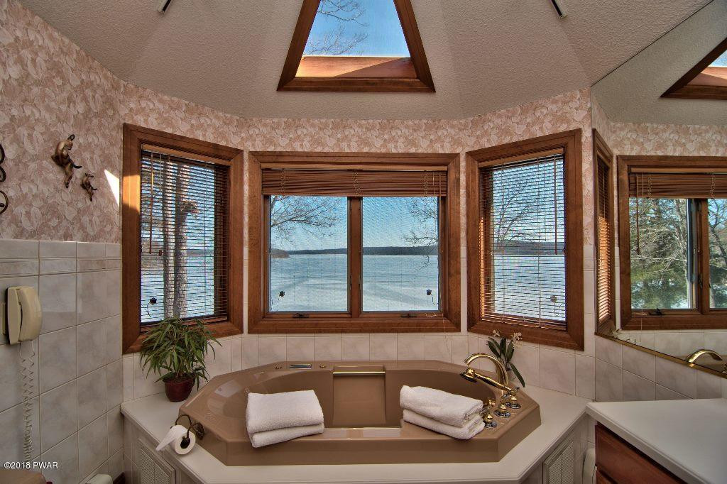 39 Boulder Point Road Lakeville, PA 18438 - Photo 15 of 44 Master Bath View 3