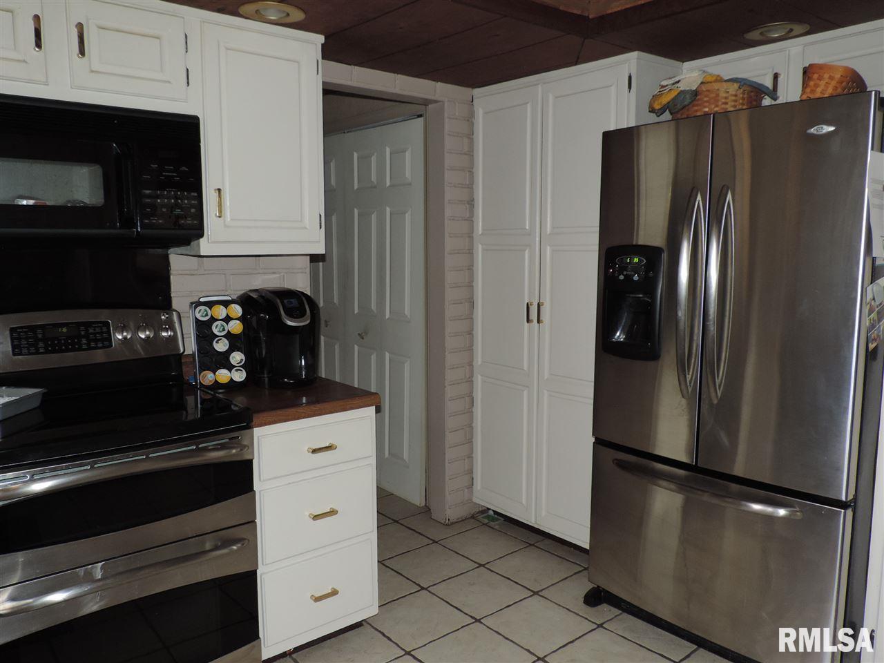 2800 Sheridan Road Pekin, IL 61554 - Photo 13 of 35 Gallery Image 13