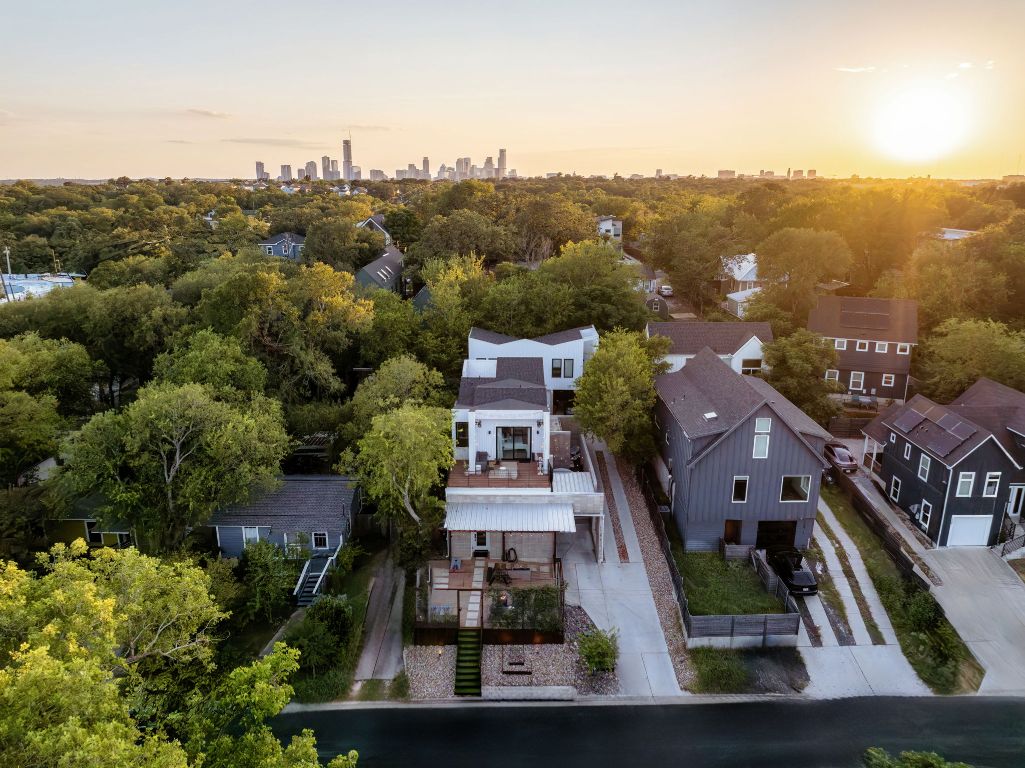 1206 Luna Street Austin, TX 78721 - Photo 2 of 27 an aerial view of a house