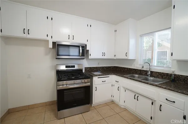 $1,900 | 1215 West 144th Street, Gardena, CA 90247