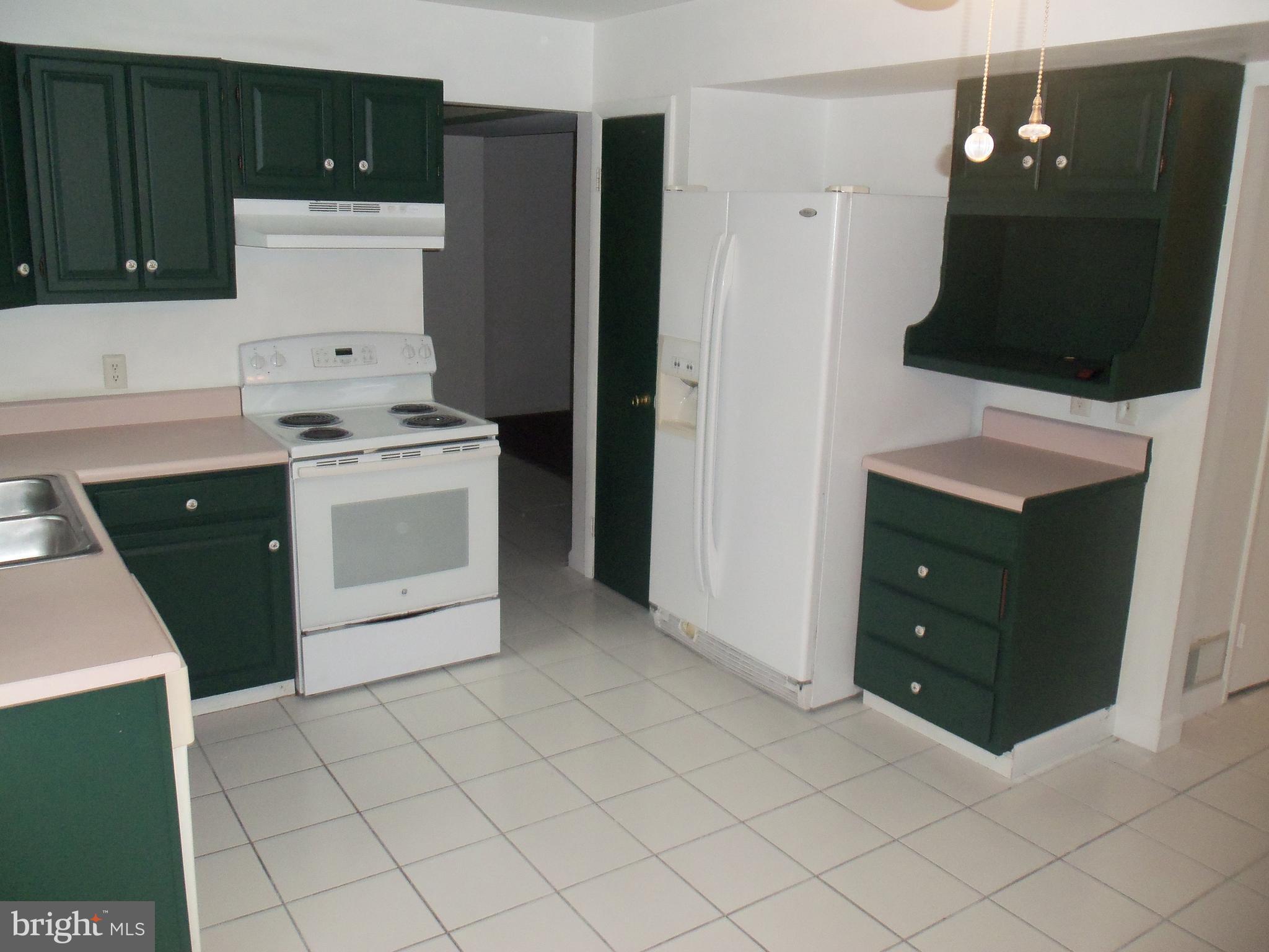 429 Hivner Road Harrisburg, PA 17111 - Photo 4 of 9 Gallery Image 4