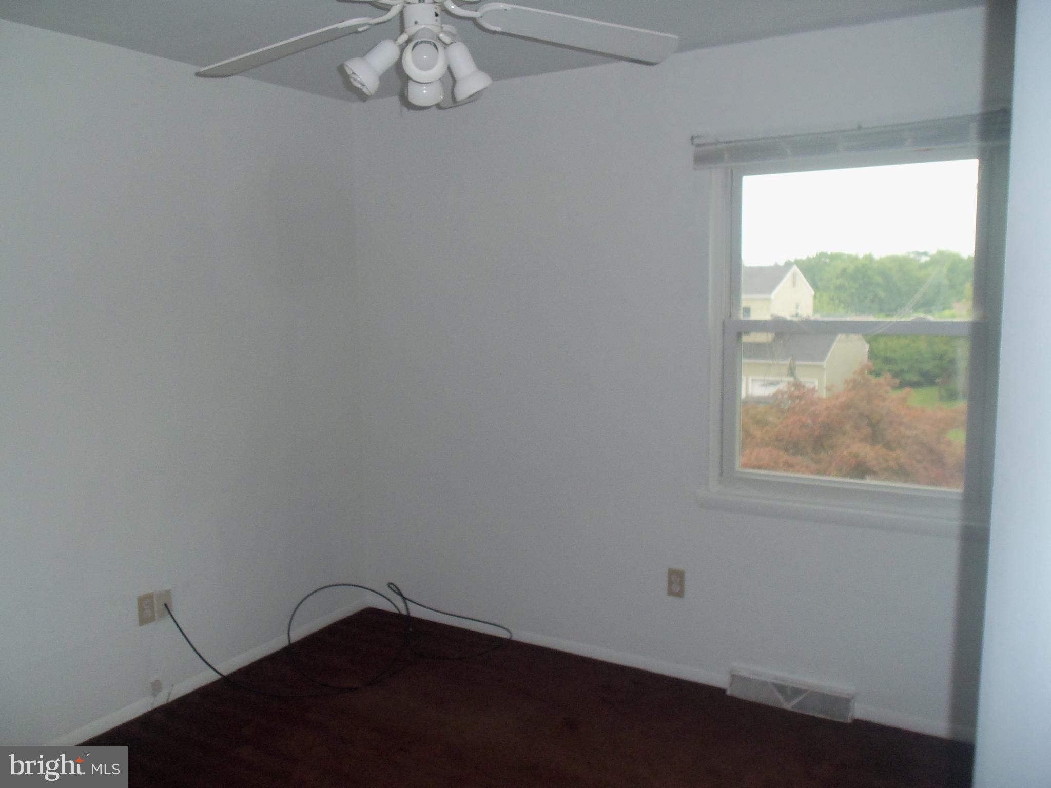 429 Hivner Road Harrisburg, PA 17111 - Photo 5 of 9 Gallery Image 5