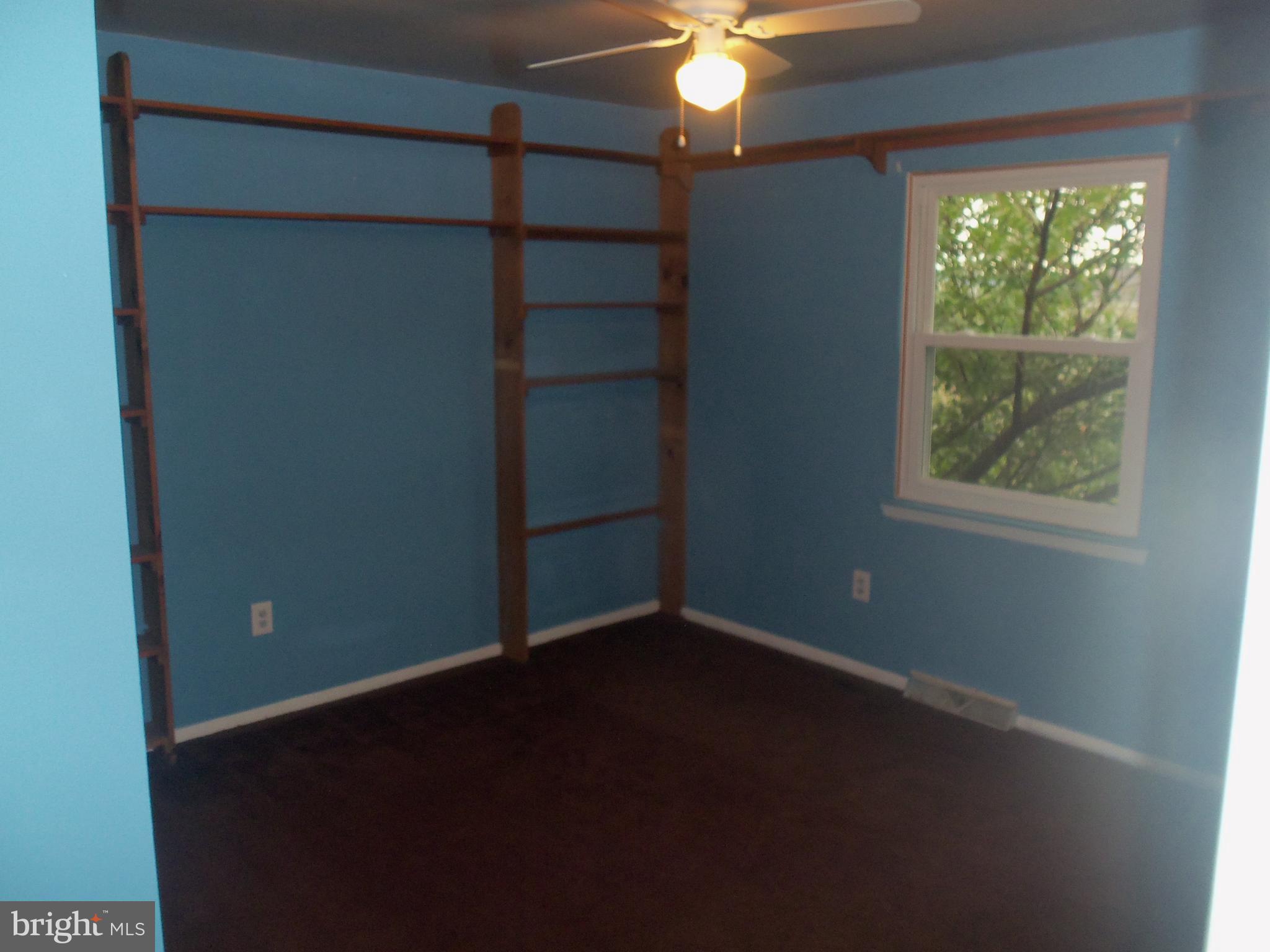 429 Hivner Road Harrisburg, PA 17111 - Photo 7 of 9 Gallery Image 7