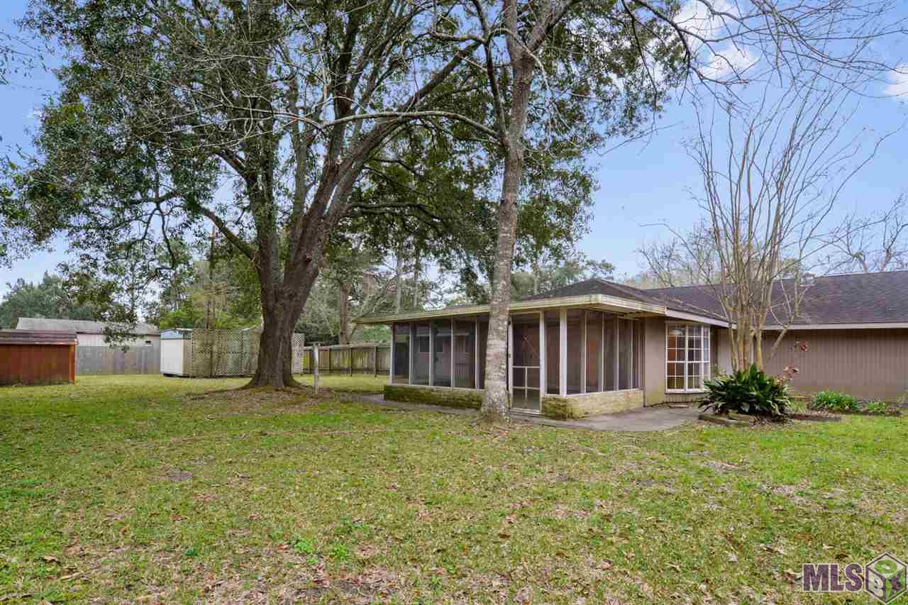 4143 Chelsea Drive Baton Rouge, LA 70809 - Photo 11 of 11 Back yard.