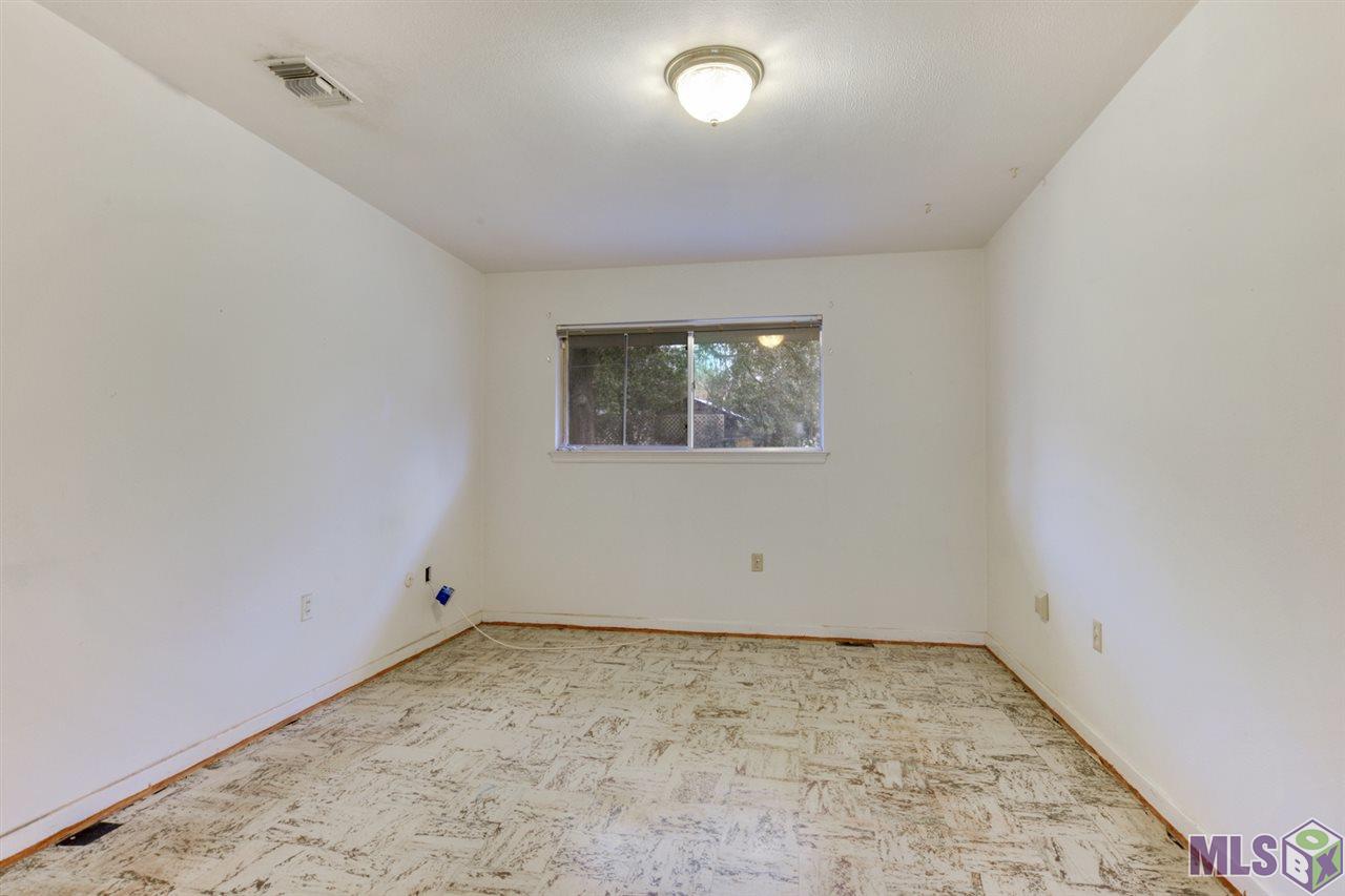 4143 Chelsea Drive Baton Rouge, LA 70809 - Photo 6 of 11 Master Bedroom