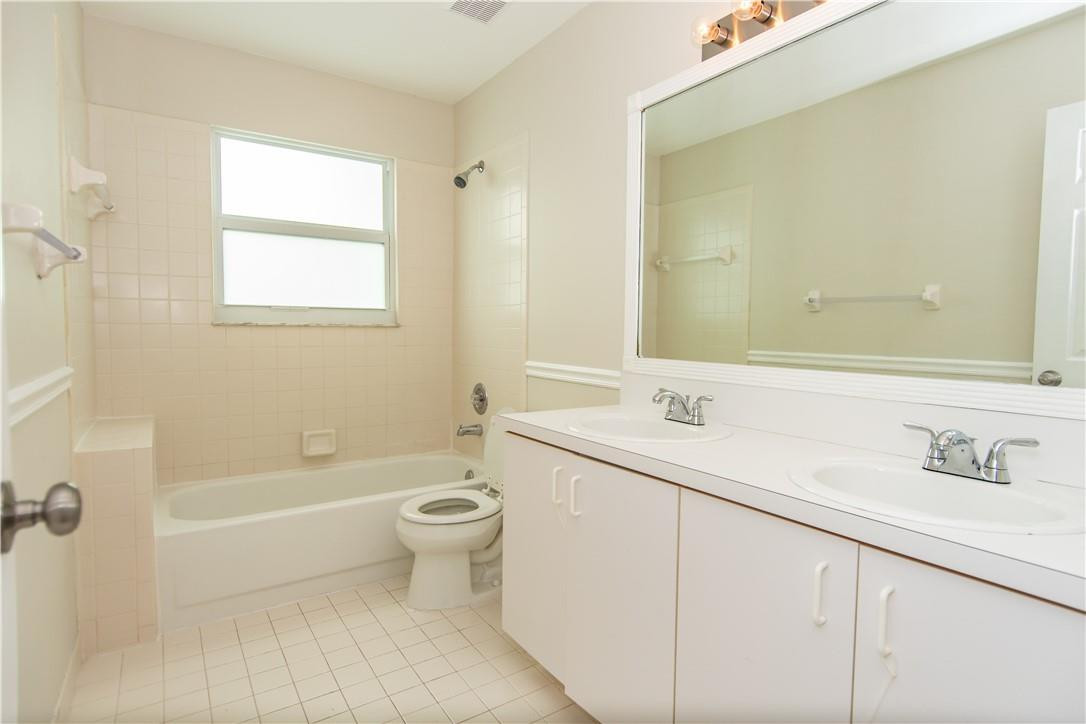 8893 Jaspers Drive Boynton Beach, FL 33472 - Photo 37 of 62 Guest Bath Upstairs 1