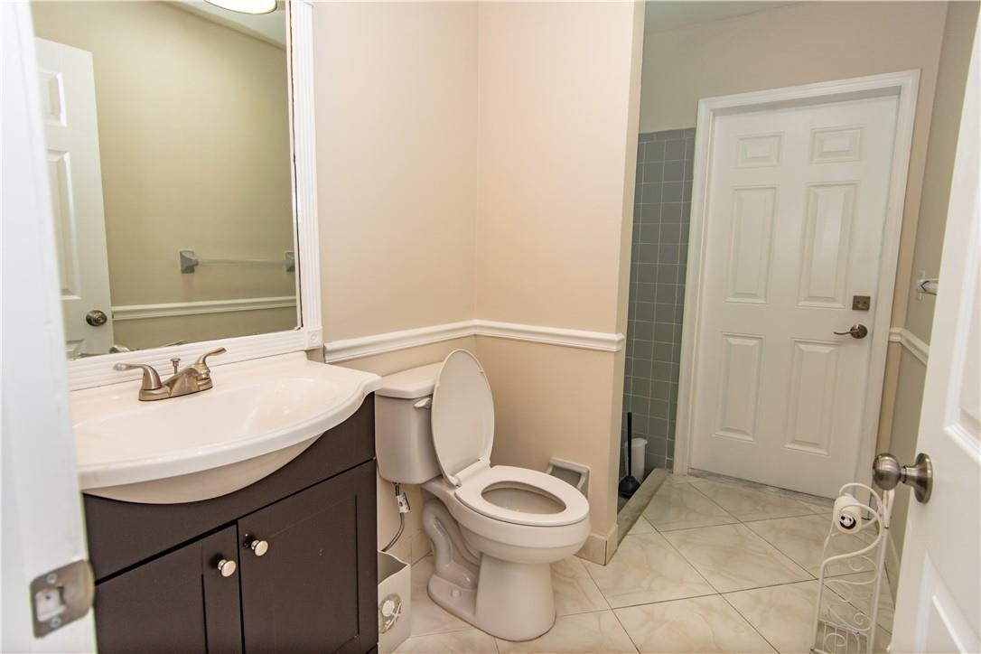 8893 Jaspers Drive Boynton Beach, FL 33472 - Photo 41 of 62 Guest Bath 3 Downstairs