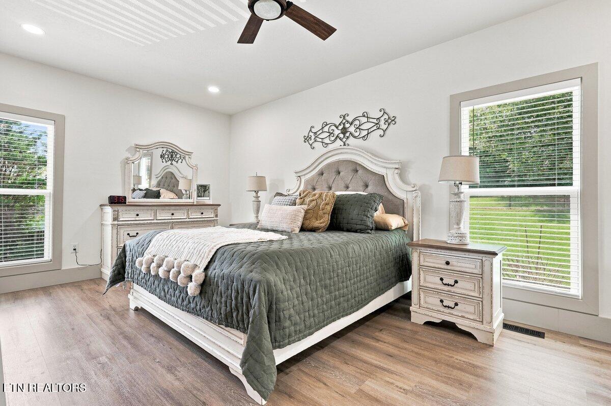 1495 Matlock Bend Road East Loudon, TN 37774 - Photo 23 of 50 Master Bedroom