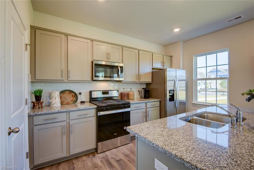 271 Rhett Avenue, Unit 129 Lexington, NC 27295 - Photo 6 of 46 Gallery Image 6