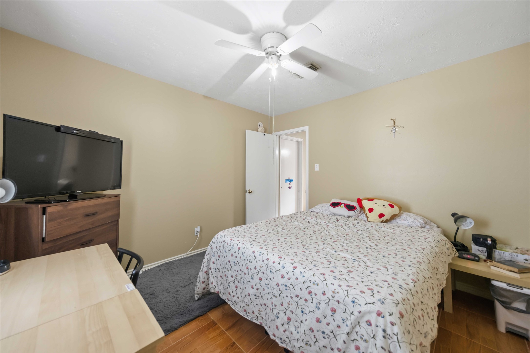 6802 Cheshire Park Road Houston, TX 77088 - Photo 23 of 26